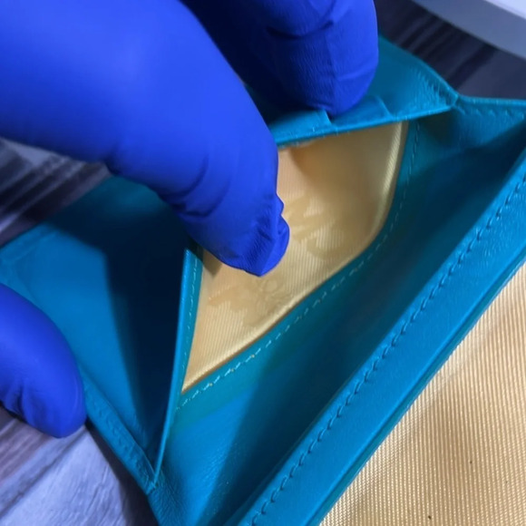 MCM TRIFOLD WALLET IN GUC - Picture 10 of 11